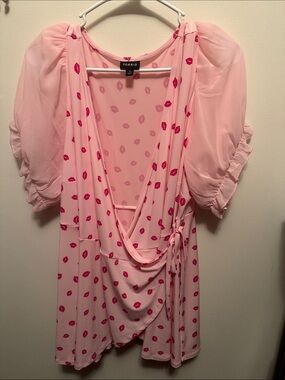 torrid Pink Kiss-Print Sheer Puff Sleeve Wrap Top